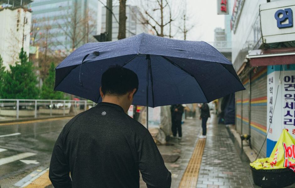비가 내리는 라면이다